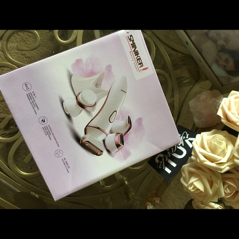 SOLD Sminiker 4 in 1 lady shaver